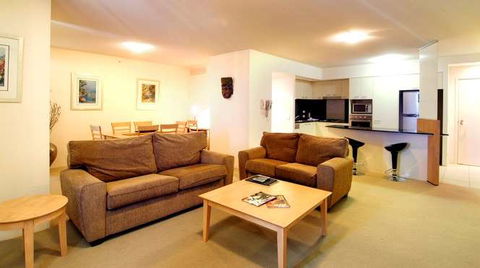 Mantra Broadbeach On The Park - Getaway Accommodation 9