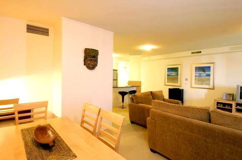 Mantra Broadbeach On The Park - Getaway Accommodation 10