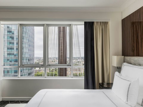 Swissotel Sydney - Getaway Accommodation 1