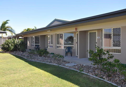 Port Denison Motor Inn - Getaway Accommodation 2