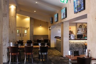 Newman Hotel - Getaway Accommodation 2