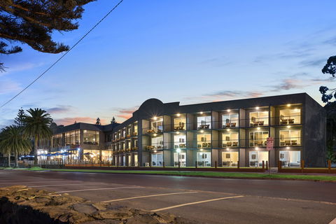 North Pier Hotel Cowes - Getaway Accommodation 1