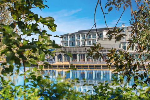 Best Western Plus North Lakes Hotel - Getaway Accommodation 2