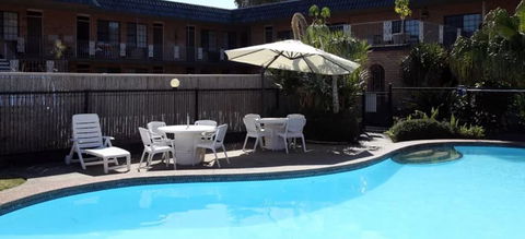 Bella Villa Motor Inn - Getaway Accommodation 1
