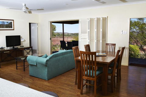 Kimberley Hotel - Getaway Accommodation 2