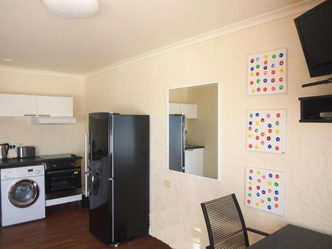 Siesta Central Apartments - Getaway Accommodation 2