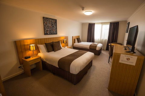 Bairnsdale International - Getaway Accommodation 6