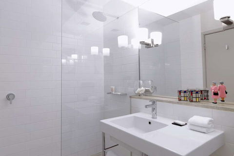 QT Canberra - Getaway Accommodation 5