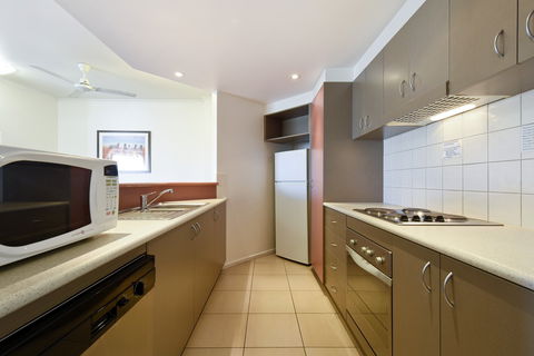 Metro Advance Apartments & Hotel - Getaway Accommodation 4