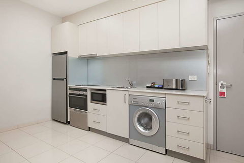 Ramada Suites Zen Quarter Darwin - Getaway Accommodation 5
