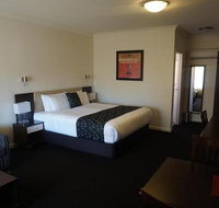 Charles Sturt Suites - Getaway Accommodation