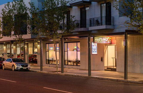 Mawson Lakes Hotel - Getaway Accommodation 0
