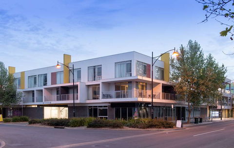 Mawson Lakes Hotel - Getaway Accommodation 1