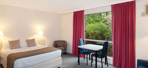 Hotel Ringwood Lake - Getaway Accommodation 0
