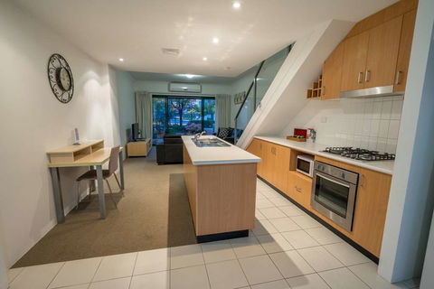 Perth Ascot Central Apartment Hotel - Getaway Accommodation 10