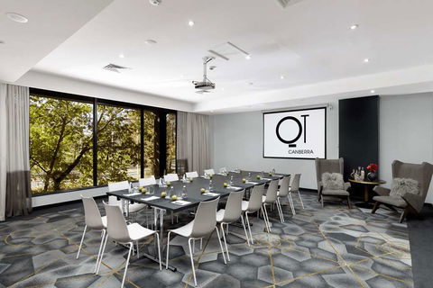 QT Canberra - Getaway Accommodation 8