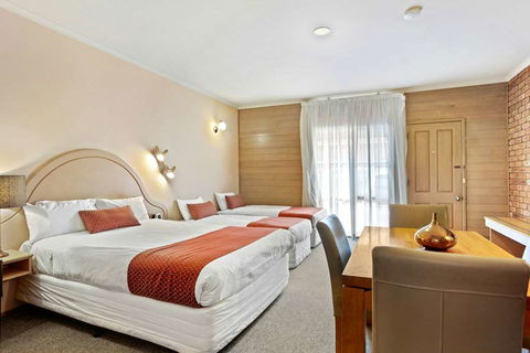 Quality Inn Colonial - Getaway Accommodation 3