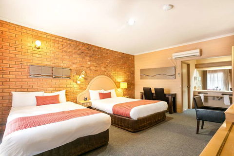 Quality Inn Colonial - Getaway Accommodation 9