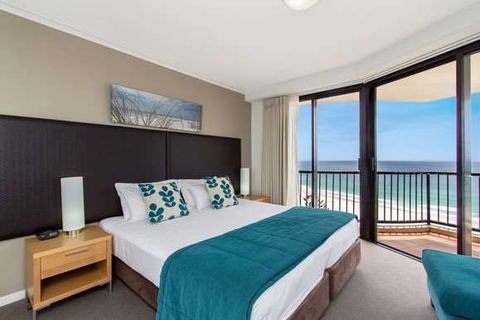 Mantra Coolangatta Beach - Getaway Accommodation 8