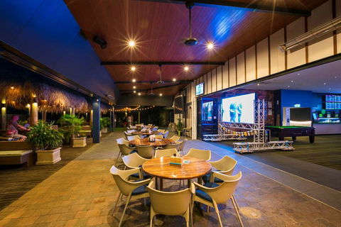 Kawana Waters Hotel By NightCap - Getaway Accommodation 0