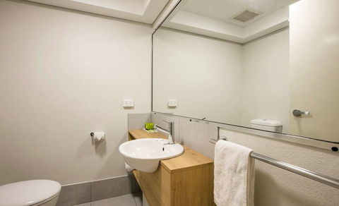 Kawana Waters Hotel By NightCap - Getaway Accommodation 3