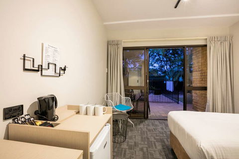 Kawana Waters Hotel By NightCap - Getaway Accommodation 8