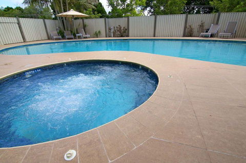 Noosa Hill Resort - Getaway Accommodation 2