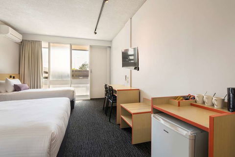 Nightcap At Waltzing Matilda Hotel - Getaway Accommodation 3