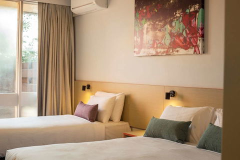 Nightcap At Waltzing Matilda Hotel - Getaway Accommodation 8