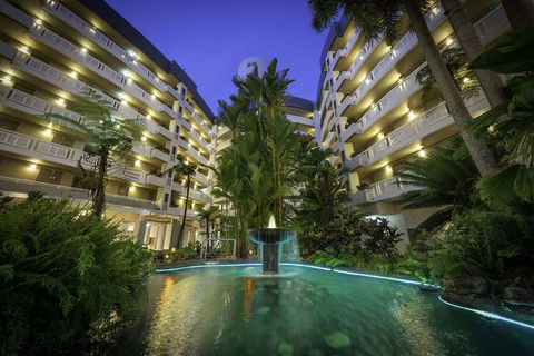 DoubleTree By Hilton Cairns - Getaway Accommodation 1