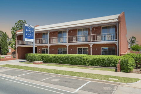 Burke & Wills Motor Inn - Getaway Accommodation 0