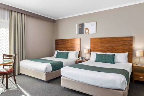 Quality Hotel Dickson - Getaway Accommodation 2