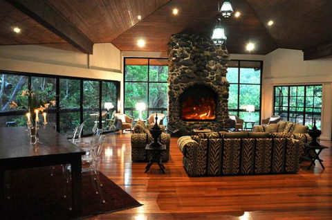 Escarpment Retreat - Getaway Accommodation 1