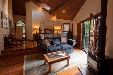 Escarpment Retreat - Getaway Accommodation 2