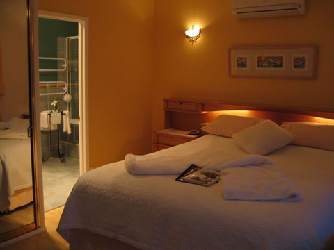 Villa Della Rosa B&B - Getaway Accommodation 1