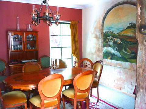 Villa Della Rosa B&B - Getaway Accommodation 2