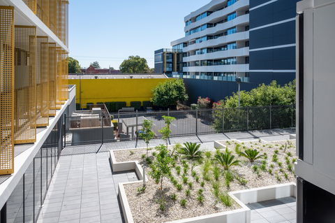 Oros Plus Hotel - Getaway Accommodation 2