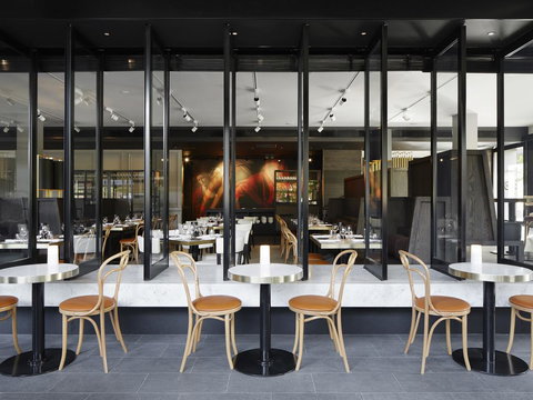 Little National Hotel Canberra - Getaway Accommodation 18