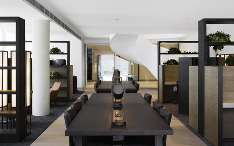 Little National Hotel Canberra - Getaway Accommodation 8