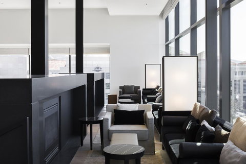 Little National Hotel Canberra - Getaway Accommodation 10