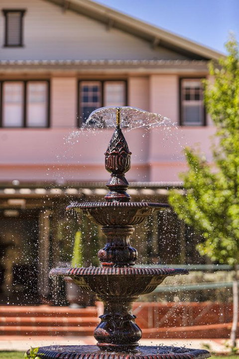 Hotel Kurrajong Canberra - Getaway Accommodation 3