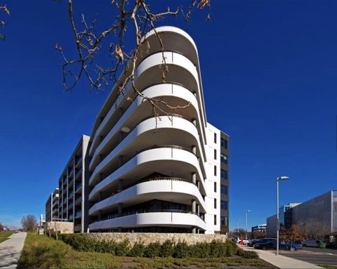 Modern Executive Apt@Barton*1BR*WiFi*Gym*Secure Parking*Canberra - Getaway Accommodation 22