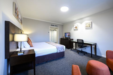 Hotel Grand Chancellor Adelaide - Getaway Accommodation 9