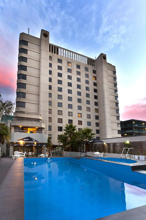 Hotel Grand Chancellor Adelaide - Getaway Accommodation 3