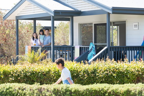 The Retreat West Beach Parks - Getaway Accommodation 6