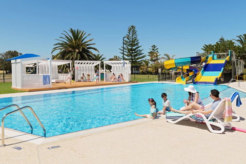The Retreat West Beach Parks - Getaway Accommodation 0