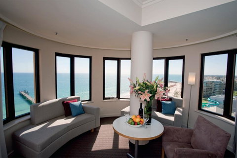 Stamford Grand Adelaide - Getaway Accommodation 9