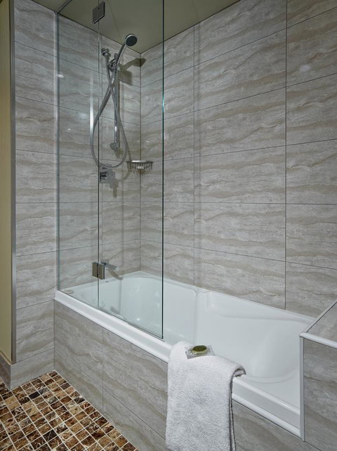 Stamford Grand Adelaide - Getaway Accommodation 13