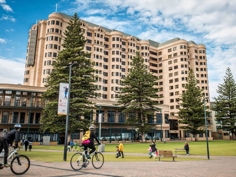 Stamford Grand Adelaide - Getaway Accommodation 27