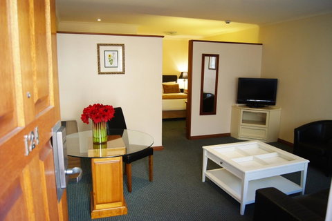 Adelaide Inn - Getaway Accommodation 9